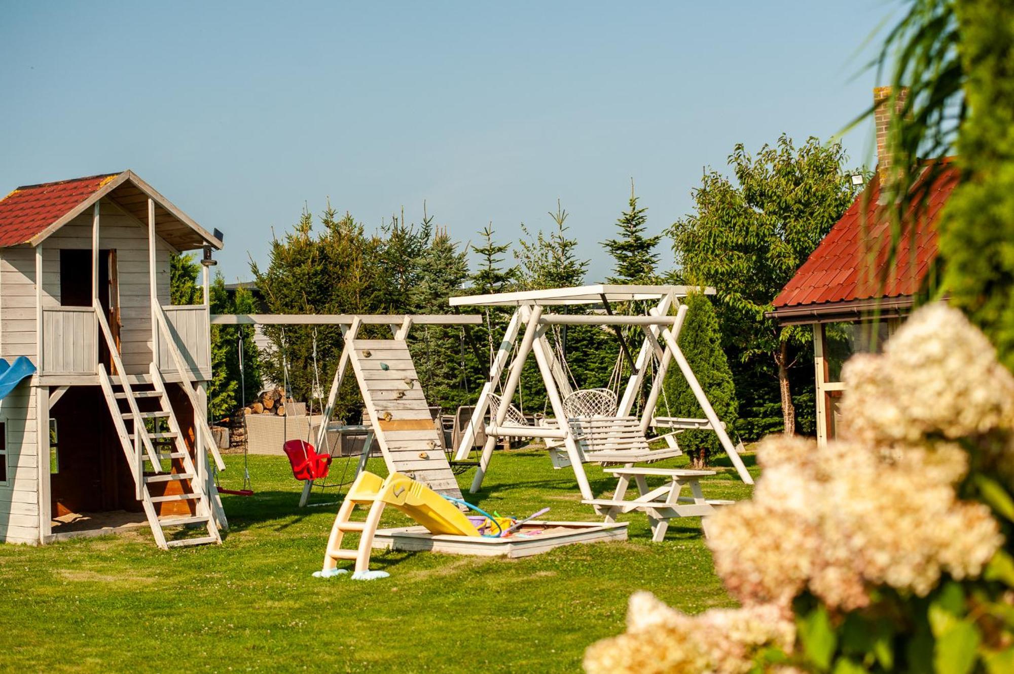 Zagaje Pokoje Goscinne Sarbinowo Exterior foto